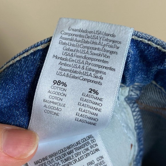 MOTHER Superior The Tomcat Jeans in Kneeling on Stones - Picture 16 of 16